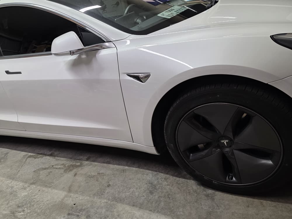 Full Tint — Tesla Model 3